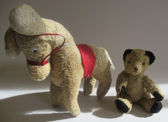 Two vintage plush toys Image
