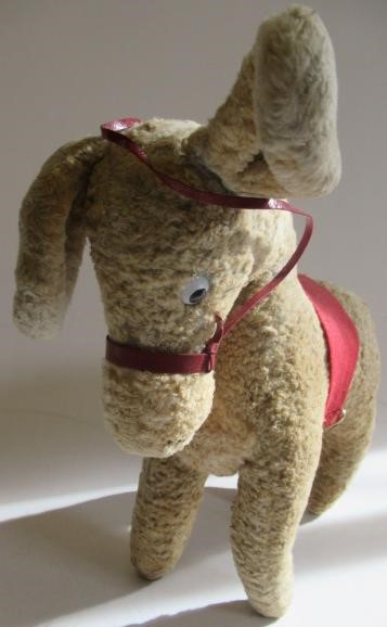 Two vintage plush toys Image