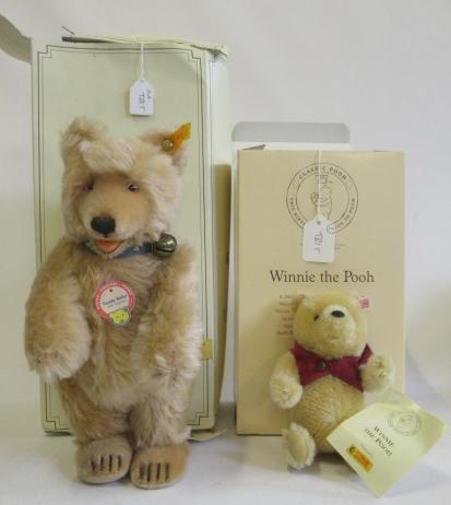 Two boxed Steiff teddy bears Image