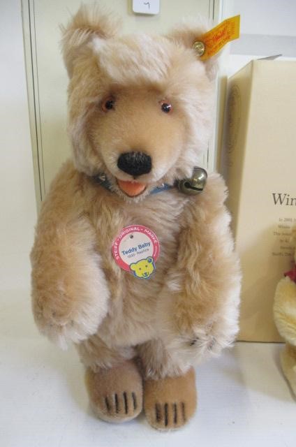Two boxed Steiff teddy bears Image