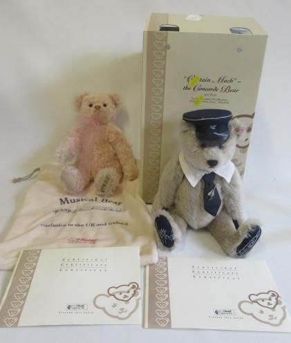 Two Steiff teddy bears Image