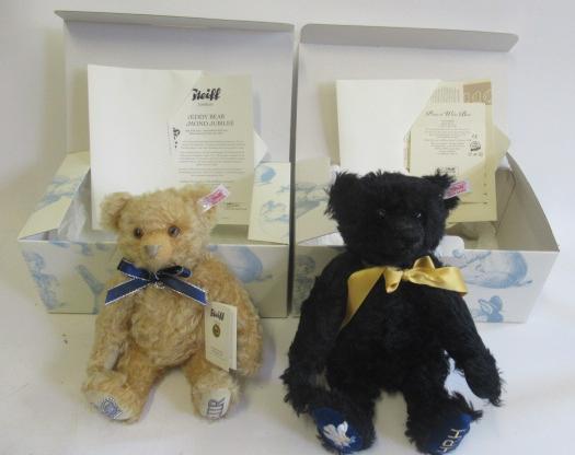 Two boxed Steiff Royal teddy bears Image