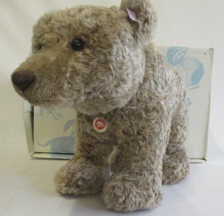 A boxed Steiff Grizzly bear Image