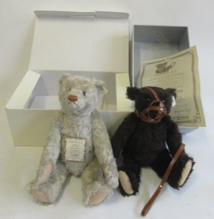 Two boxed Steiff teddy bears Image
