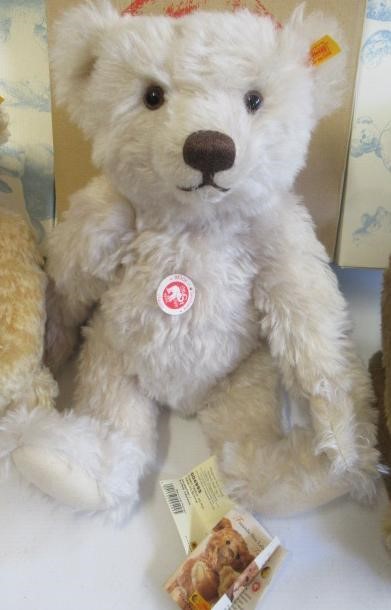 Four boxed Steiff bears Image
