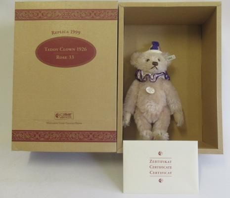 A boxed Steiff 1926 Teddy Clown bear Image
