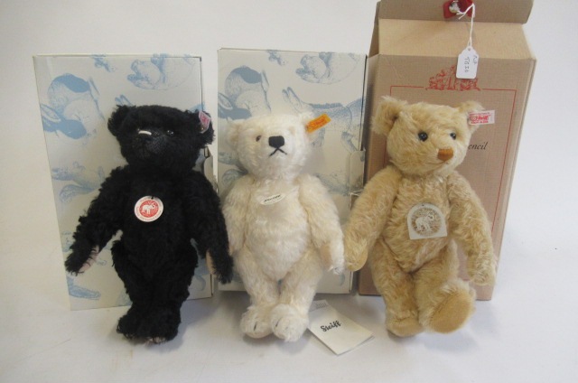 Three Steiff teddy bears Image