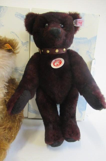 Two Steiff teddy bears Image