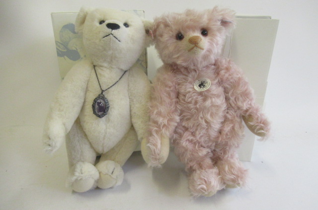 Two Steiff teddy bears Image
