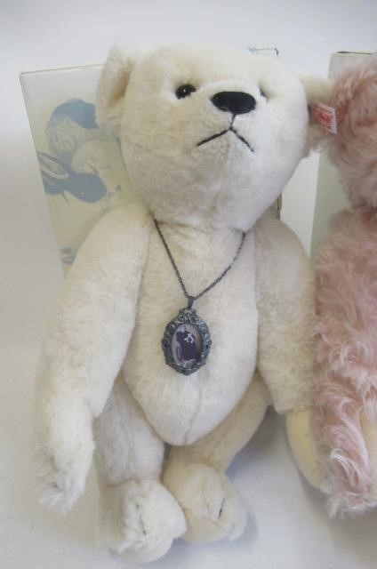 Two Steiff teddy bears Image