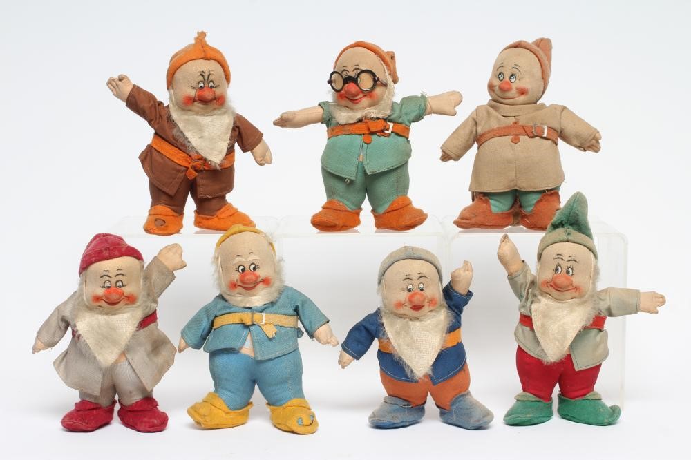 A pre-war Chad Valley Snow White & the Seven Dwarfs Image