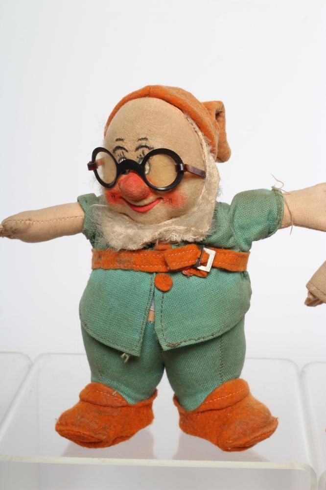 A pre-war Chad Valley Snow White & the Seven Dwarfs Image