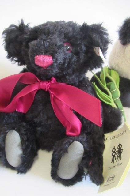 Three Steiff bears Image