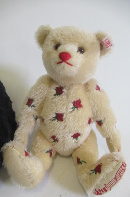 Two Steiff musical bears Image