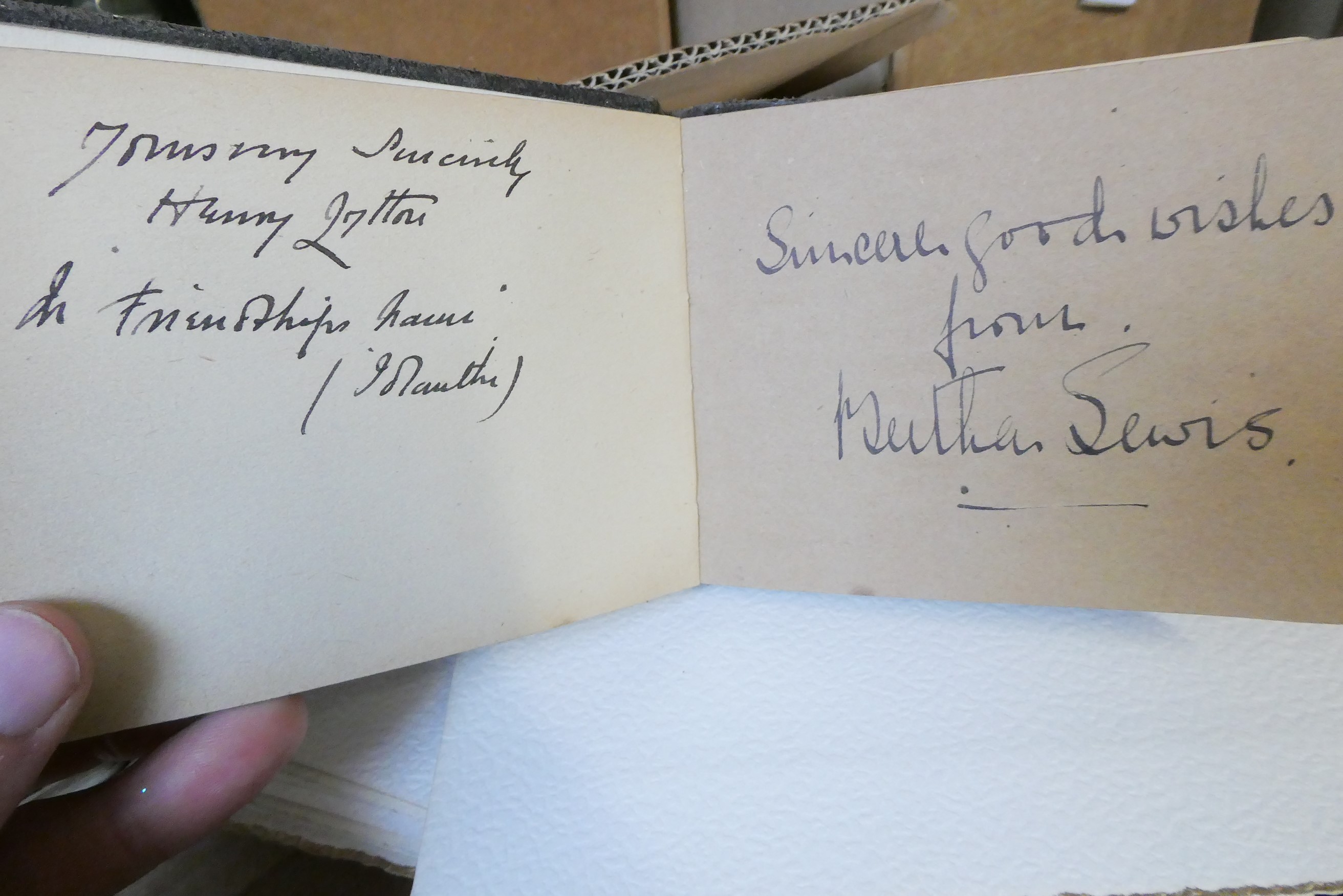 A large collection of autographs Image