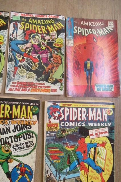 28 Marvel Spider-Man comics Image