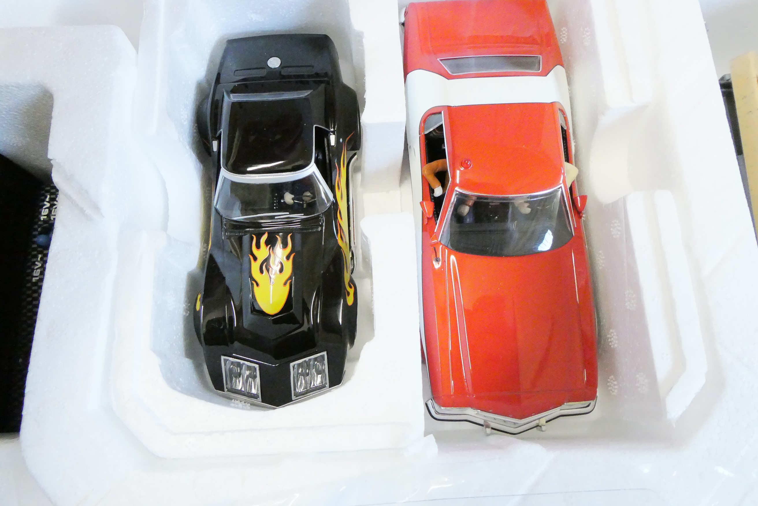 Scalextric Starsky and Hutch Race Set with two cars Image