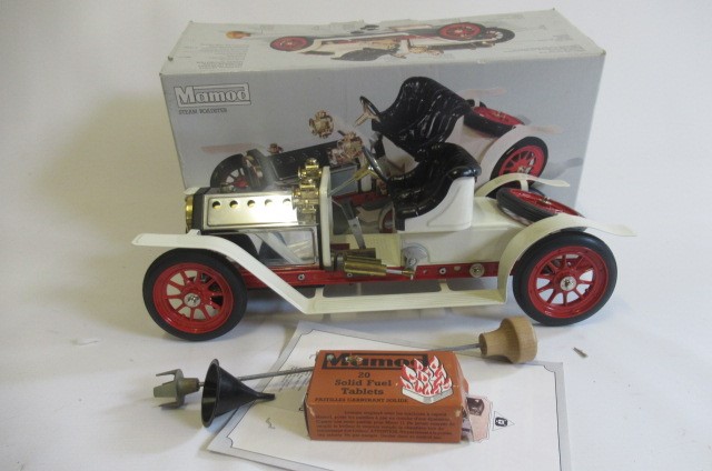 Mamod steam roadster drivers Image