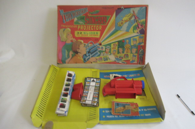 Chad Valley Thunderbirds and Stringray projector with thirty two slides Image