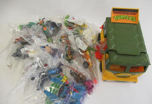 Teenage Mutant Ninja Turtle action figures and accessories Image