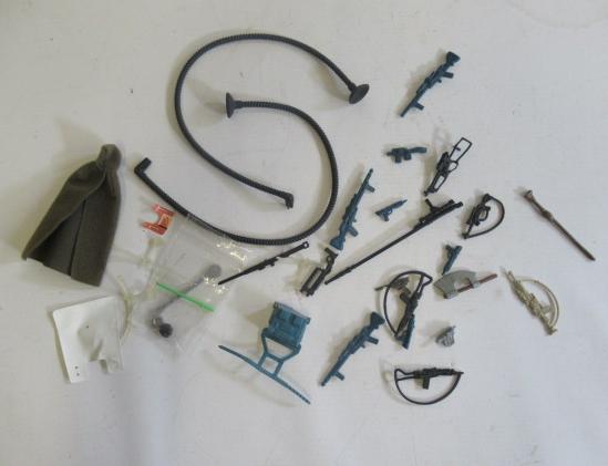 1980's Star Wars weapons and accessories Image