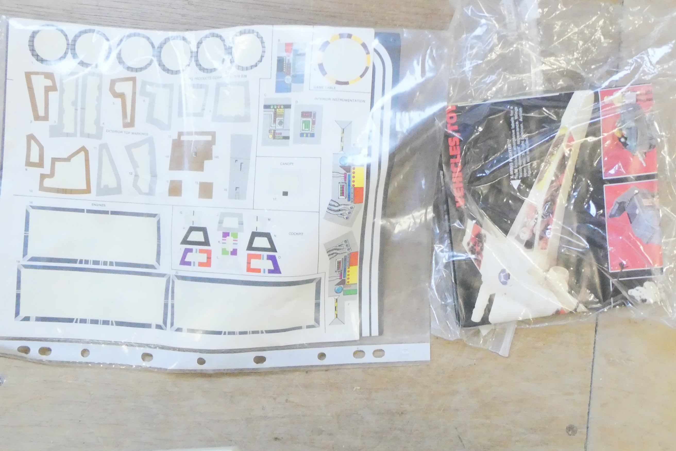 Palitoy Millenium Falcon Spaceship with battle Alert with sticker sheet and instructions Image