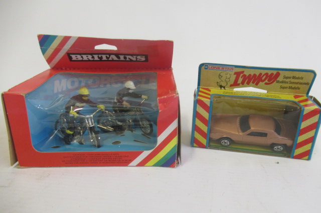 Britains 9684 Speedway Riders and Impy 72 Cadillac Tourer Image