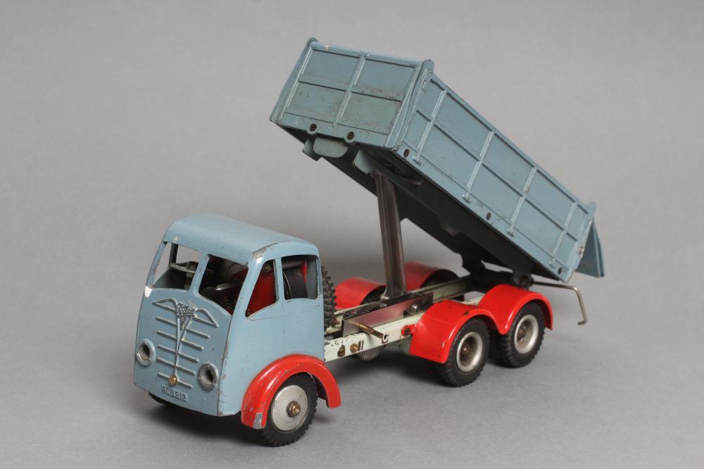 Shackleton clockwork Foden tipper lorry finished in pale blue/red Image