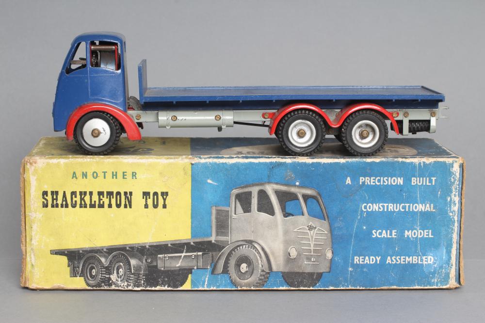 Shackleton Toys clockwork Foden lorry finished in blue/red Image