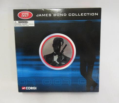 Corgi Toys James Bond Collection Eight Piece Gift Set TY99135 with eight vehicles Image