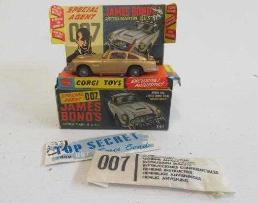 Corgi 261 James Bond's Aston Martin DB5 Image