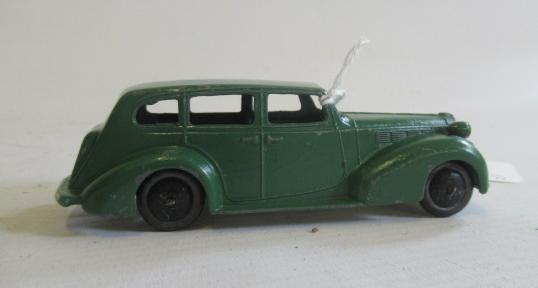 A Dinky pre war Packard saloon in green Image