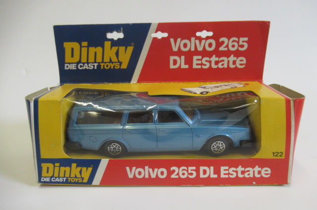 Dinky Volvo 265 DL Estate Image