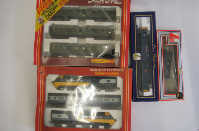 Hornby B.R. three car B.R. D.M.U. boxed Image