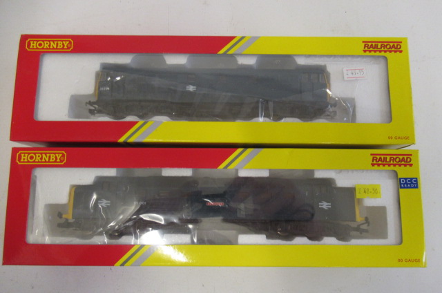Hornby Railroad Class 55 St. Paddy and Class 31 in B.R. blue Image