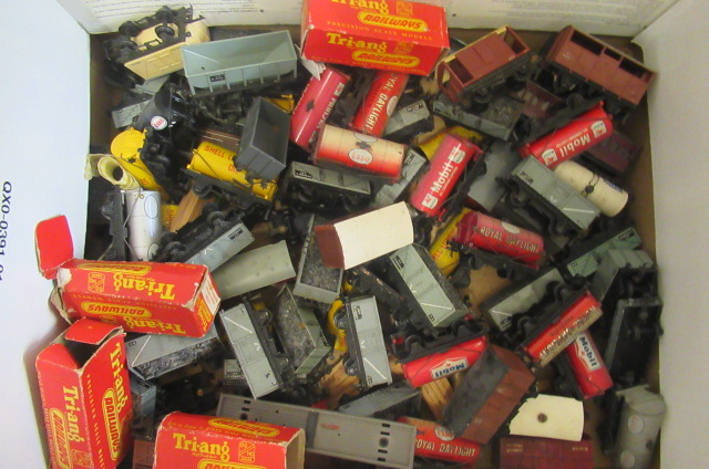 Unboxed Hornby Dublo tinplate goods wagons in used condition Image