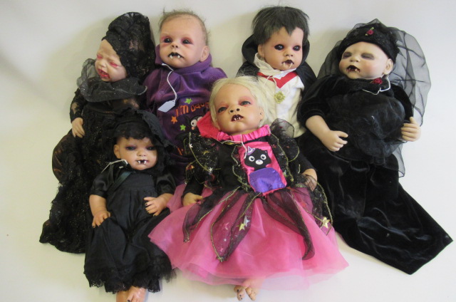 Six vampire dolls Image