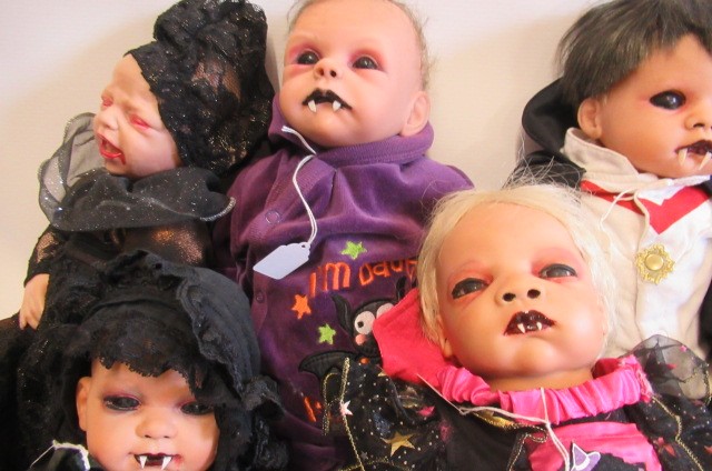 Six vampire dolls Image