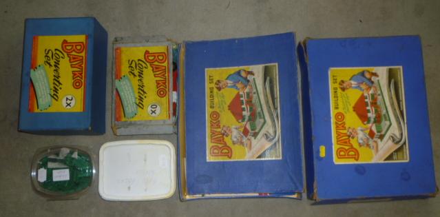 A quantity of Bayko Building Set parts Image