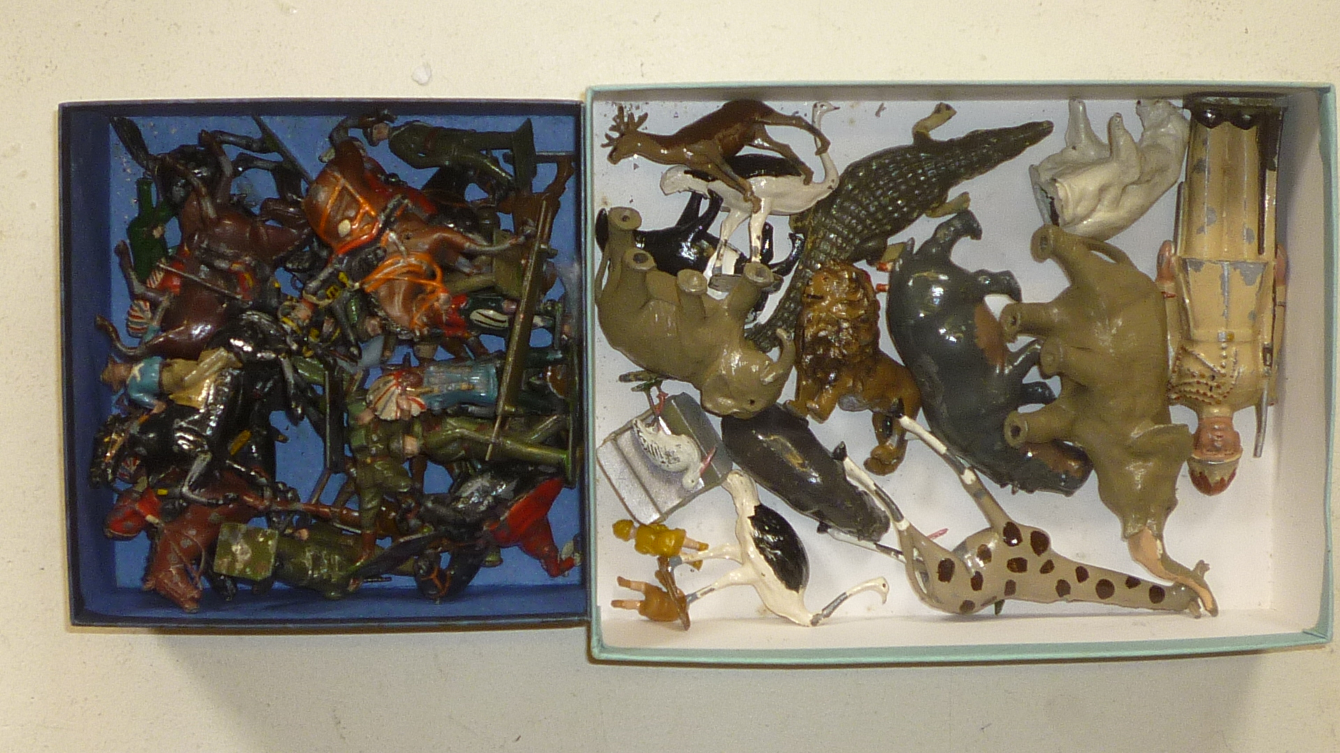 Various Britains and other lead soldiers Image