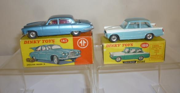 142 Jaguar Mark X Image