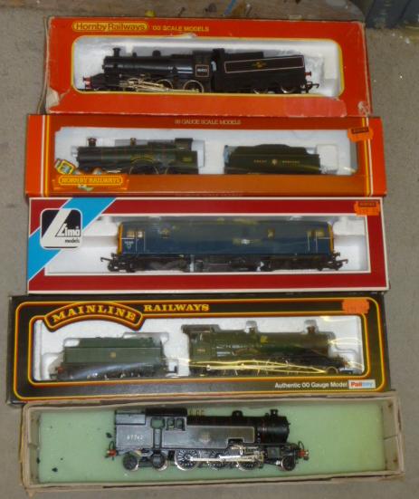 Five locomotives comprising Hornby G.W.R. County Class Image