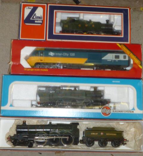 Four locomotives comprising Hornby Intercity 125 Image