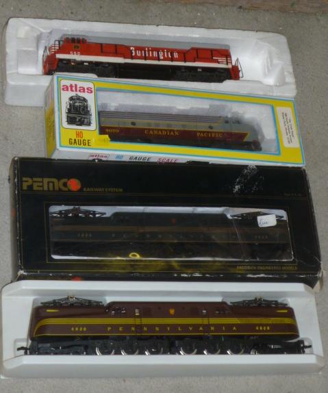 Four American Railways locomotives comprising Atlas FP-7 diesel Image