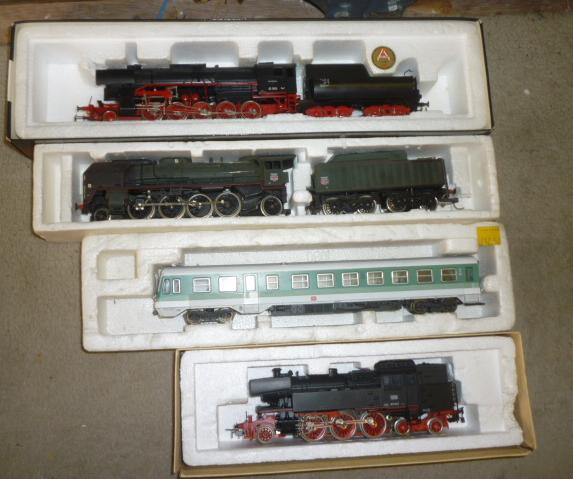 Four German Railways locomotives comprising Piko Class 66 Tank Image