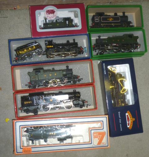 Eight steam locomotives comprising Dapol G.W.R. Terrier Image