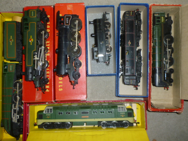 Seven steam locomotives comprising Hornby Dublo 0-6-0T in black Image