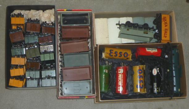 Hornby Dublo goods rolling stock including Esso Image
