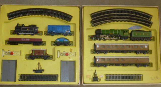 Hornby Railways RS613 Steam Freight Set with Jinty tank and four goods track Image