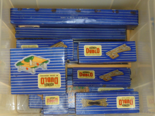 Hornby Dublo three rail track and accessories including points Image